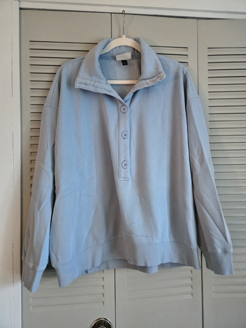 Universal Thread Light Blue Cotton Pullover Henley Sweatshirt